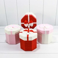 Коробка Восьмиугольная 13,5*13,5*13 с ручками и двухцветным бантиком (микс) 1/4 1/96 Арт: 720521/12