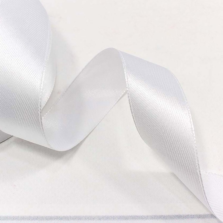 Лента Атласная Сатин 2,5см*100ярд Белый 1/5 1/40 Арт: 552-25/01