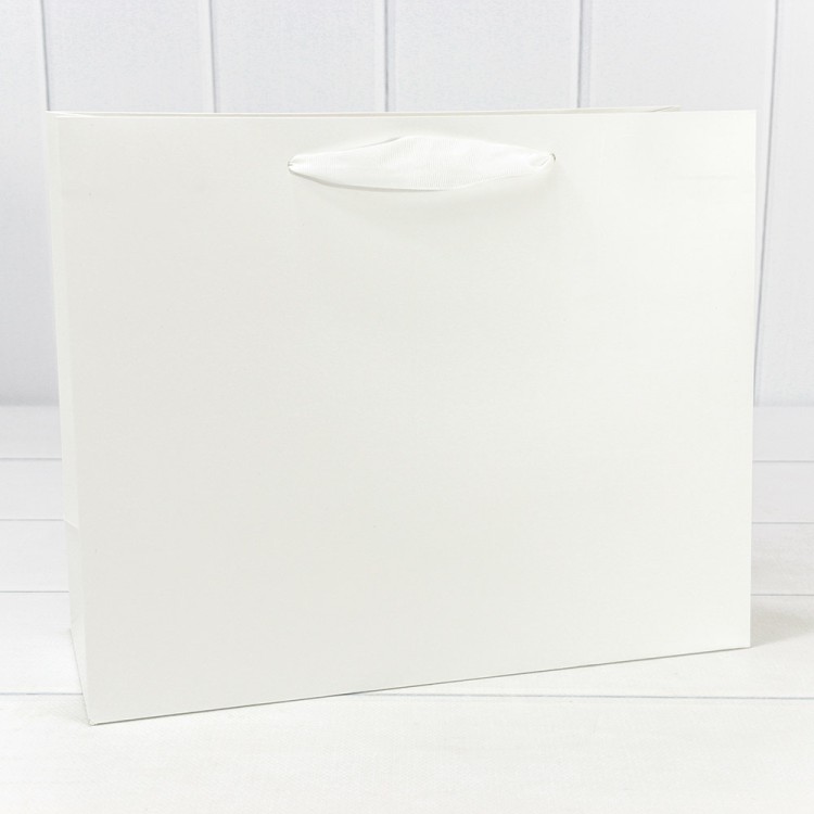 Пакет подарочный Белый 32*26*13 230г 1/20 1/240 Арт: 000200CA